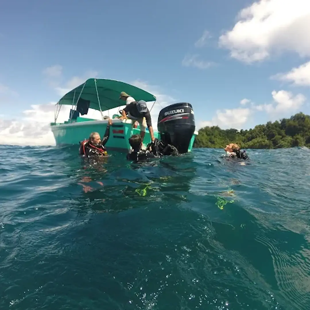 Bautismo de buceo Drake Bay 2 grupo de buceo cano island